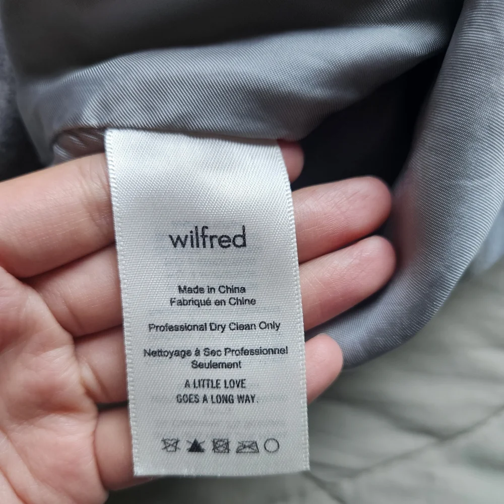 WILFRED Essonne Skirt Wool Cashmere Italy Light Grey Size 4 Aritzia - Picture 9 of 9